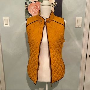 🌷Beautiful Deep Yellow Warm Vest